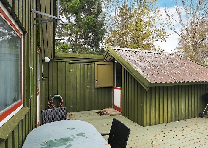 5 Person In Martofte-by Traum * Nordskov